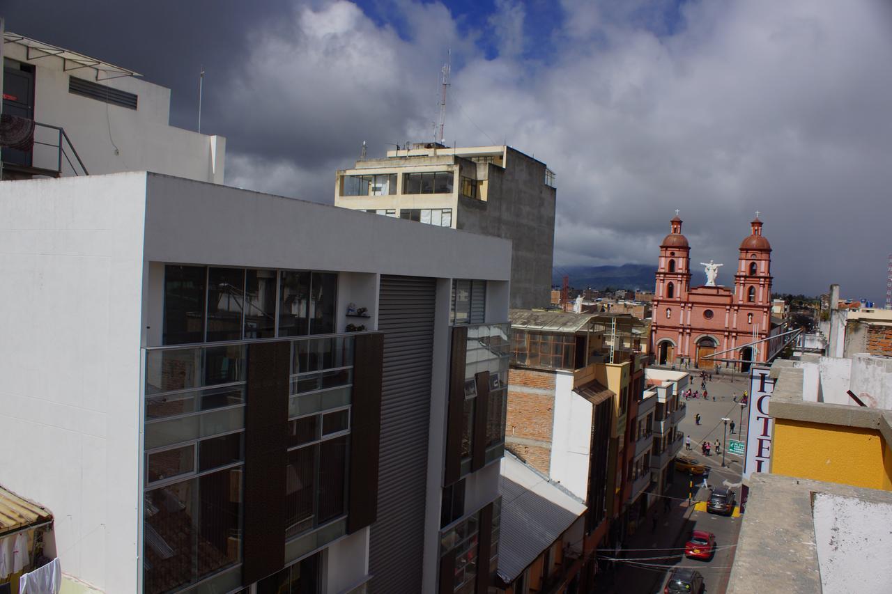 Hotel Dinnar Ipiales Exterior foto